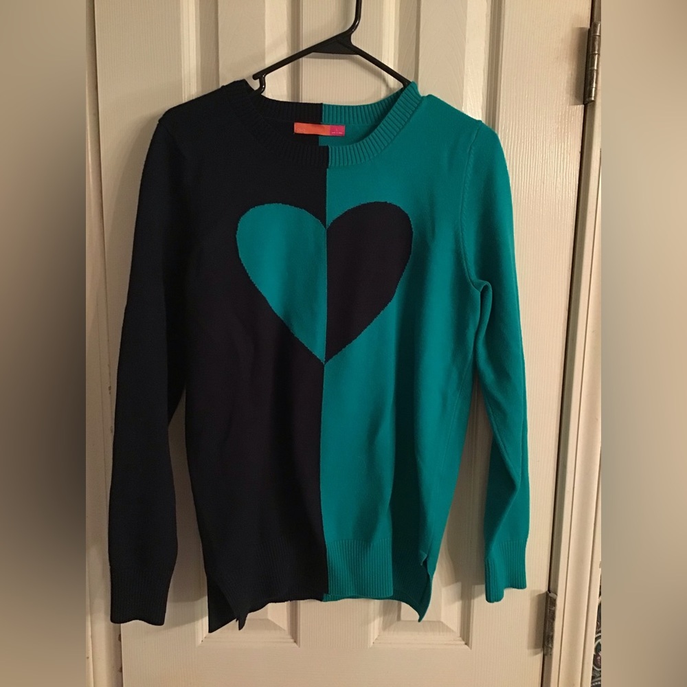 * Ava 2 tone heart long sleeve large sweater 38” bust - Picture 1 of 5